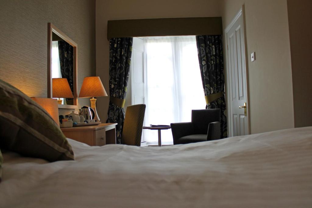 Lambert Manor Hotel Grange-over-Sands Zimmer foto
